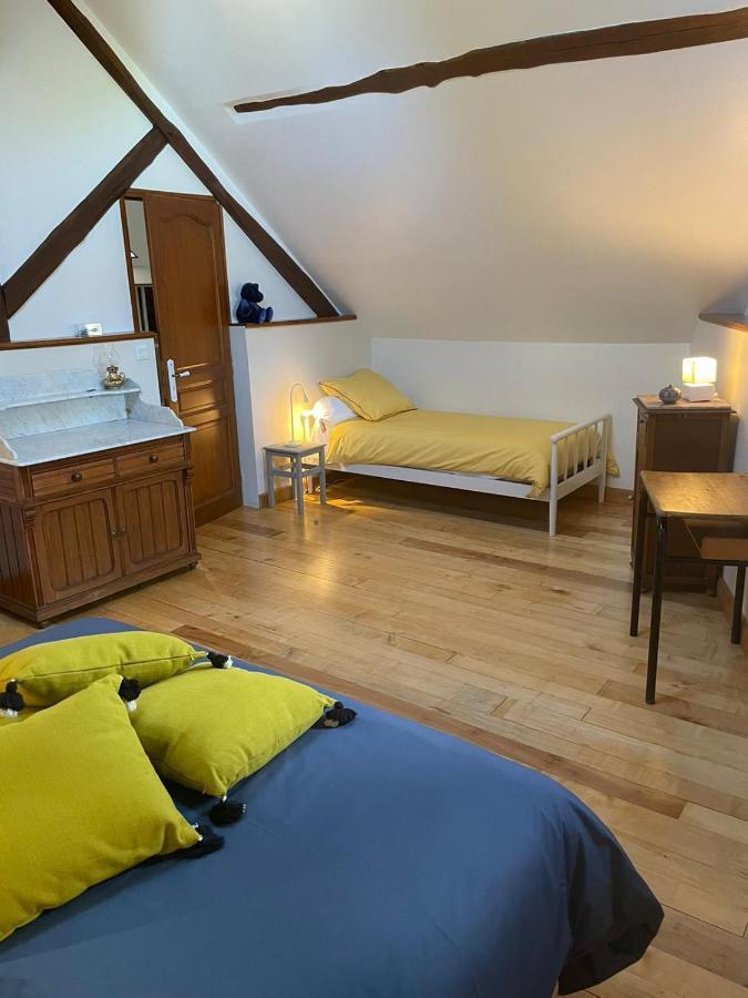 Le Logis Du Regisseur Bed & Breakfast Charny-Oree-de-Puisaye Dış mekan fotoğraf
